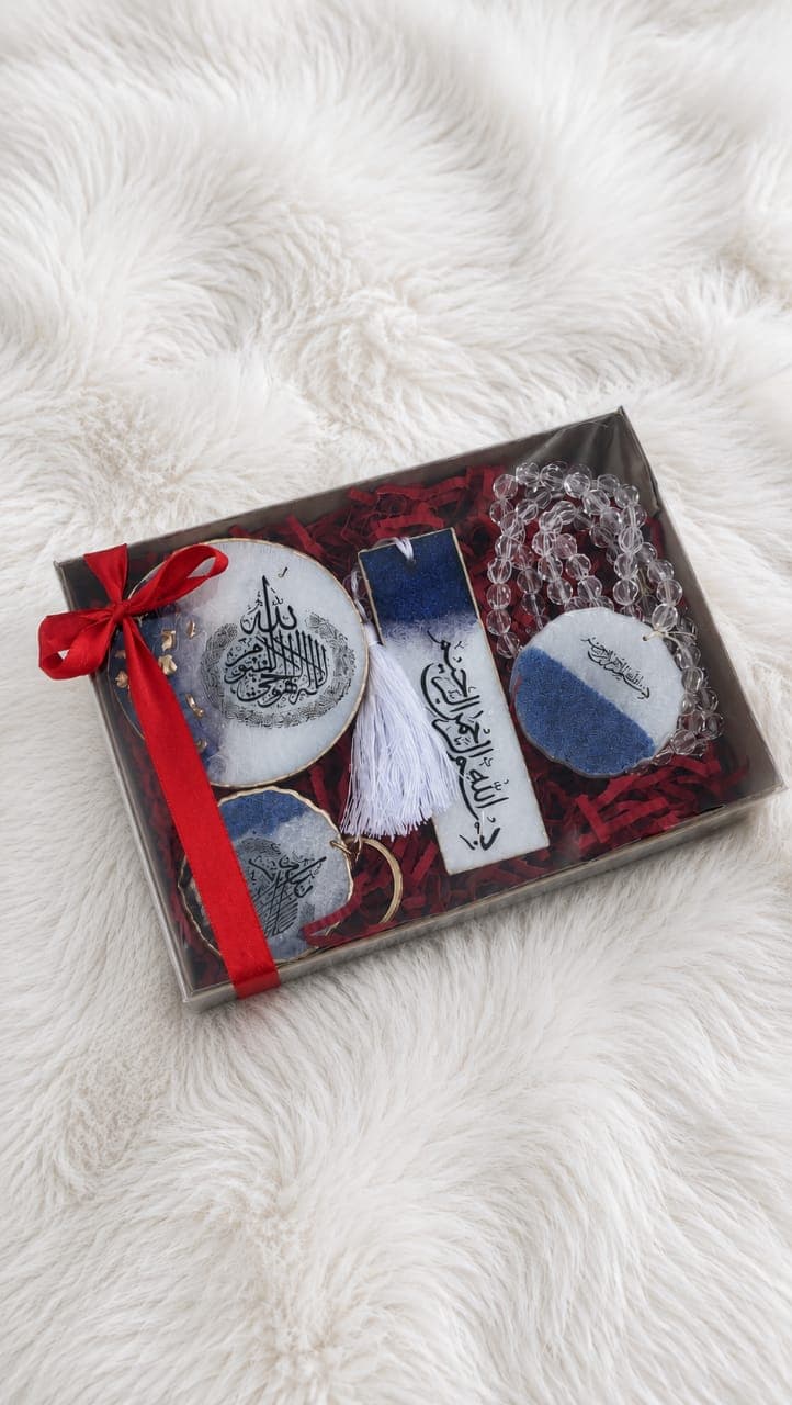 Blue & White Gift box 1