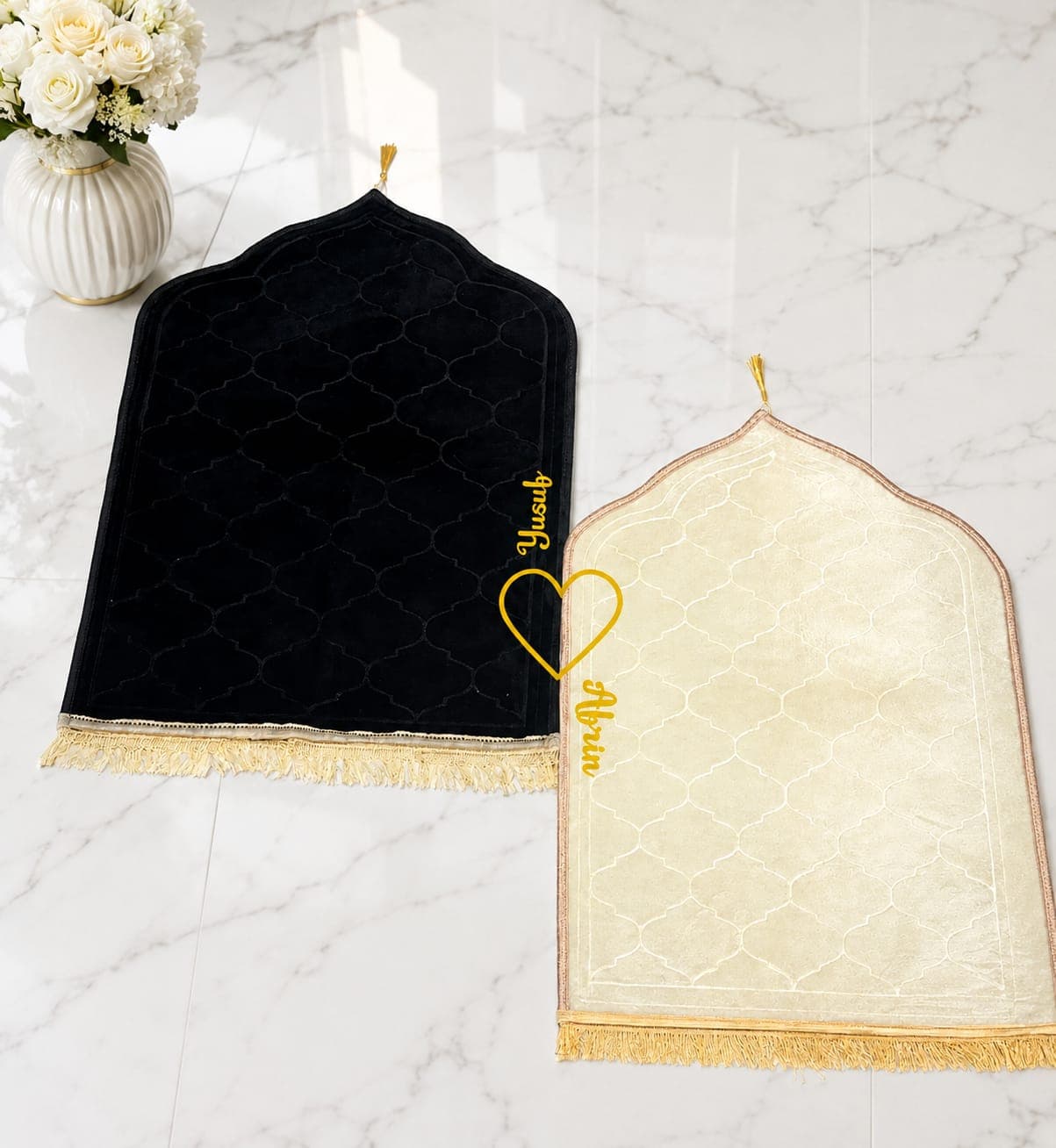 Black & White Dome Couple Janamaz with Customisation 1